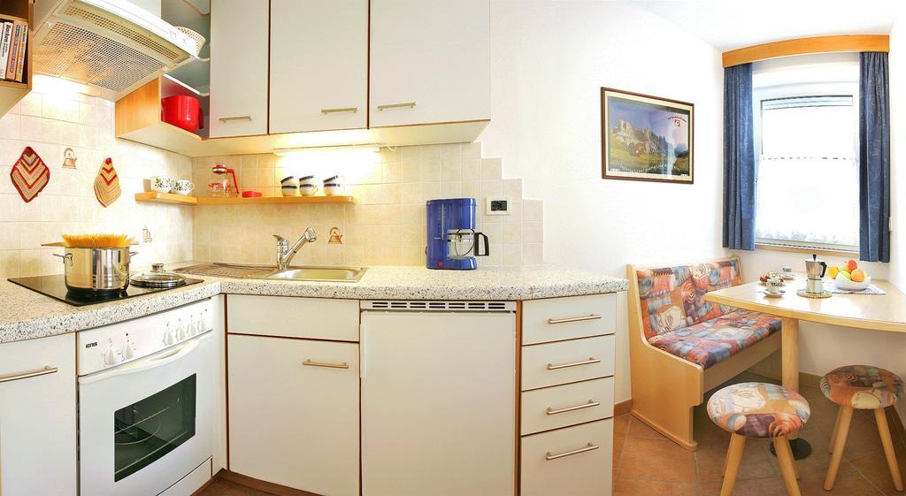 Apartments La Baita Santa Cristina Val Gardena Phòng bức ảnh